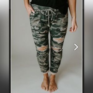 Camo pants. Size S. From Lauriebells.